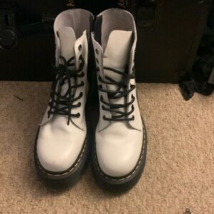 Women’s dr. Martins Jadon